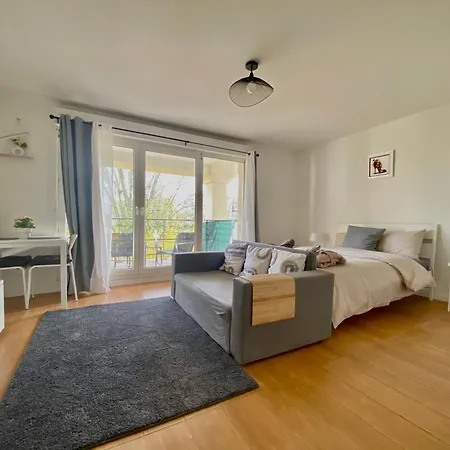 Cozy Riverfront Living, 5-min Walk To Riverside Train Apartamento